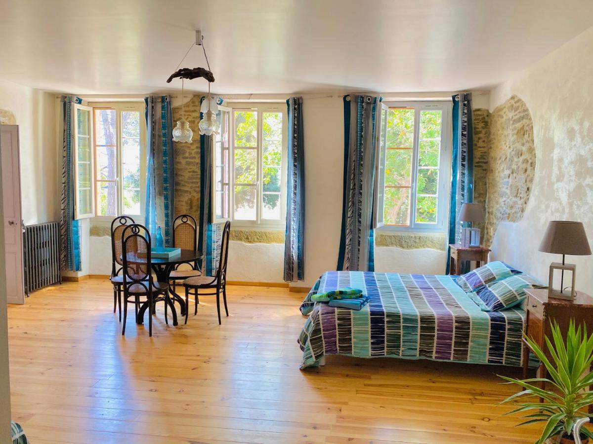 Chambres D'Hotes Domaine Saint-Joly Lasbordes Eksteriør billede